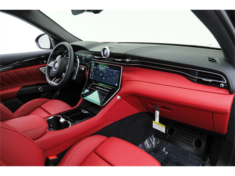 2026 Maserati Grecale - Image 10 of 21