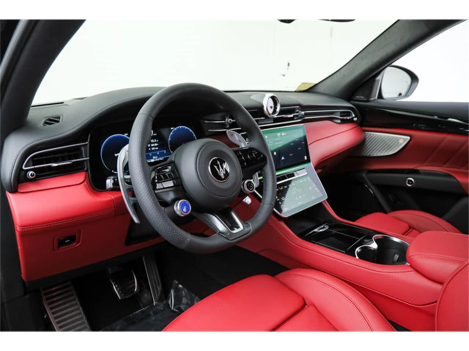 2026 Maserati Grecale - Image 15 of 21