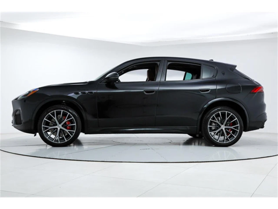 2026 Maserati Grecale - Image 2 of 21