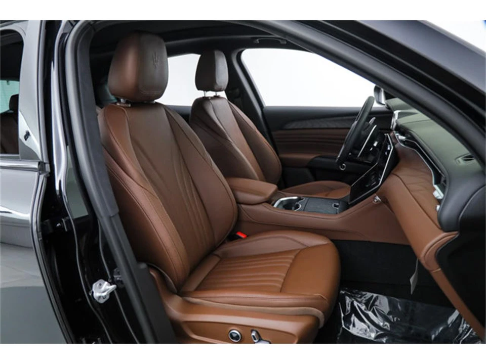 2026 Maserati Grecale - Image 12 of 23