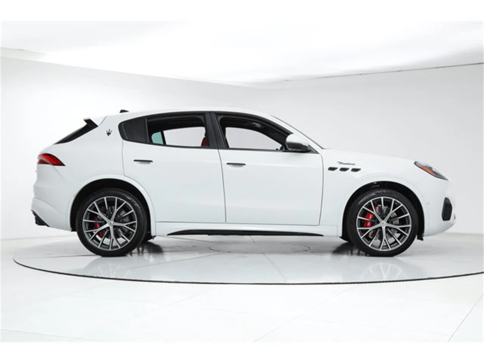 2026 Maserati Grecale - Image 6 of 21