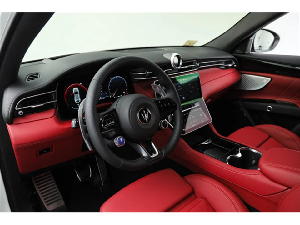 2026 Maserati Grecale - Image 17 of 21