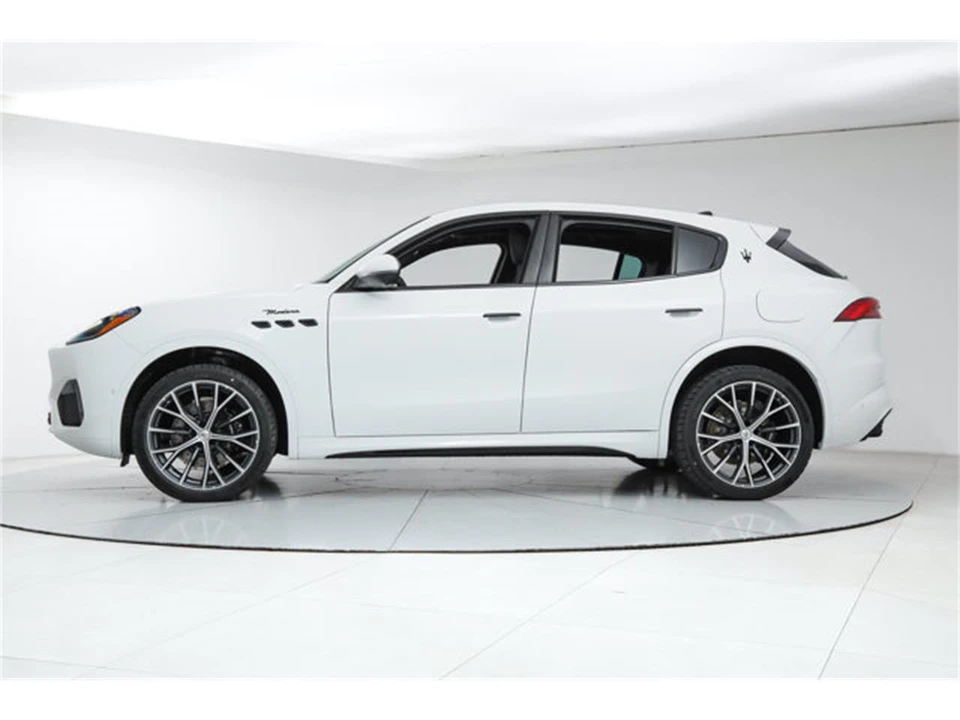 2026 Maserati Grecale - Image 2 of 20