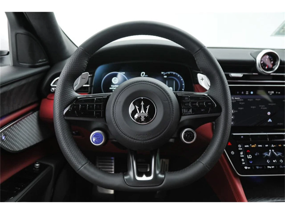 2026 Maserati Grecale - Image 16 of 20