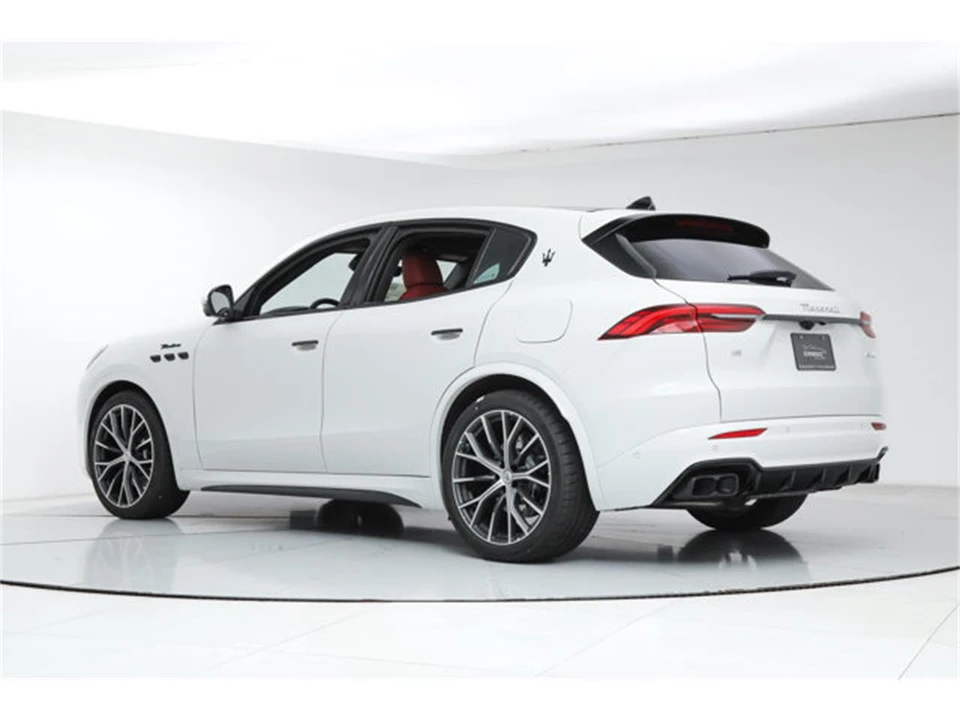 2026 Maserati Grecale - Image 3 of 20