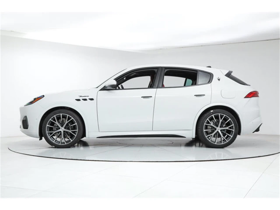 2026 Maserati Grecale - Image 2 of 20