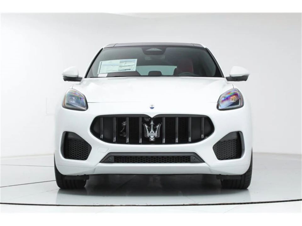 2026 Maserati Grecale - Image 8 of 20