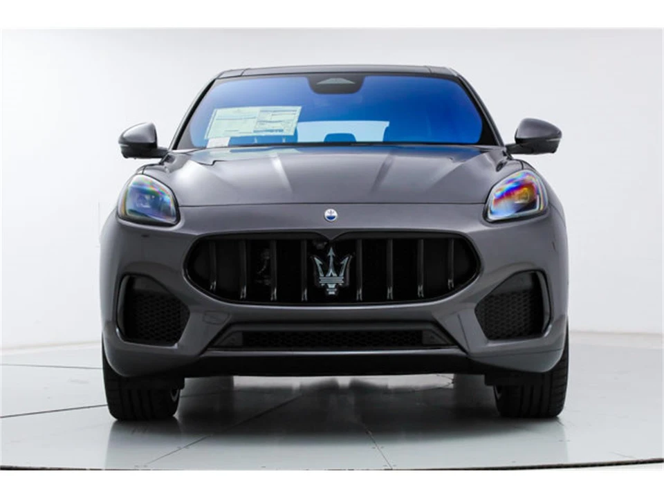 2026 Maserati Grecale - Image 8 of 22