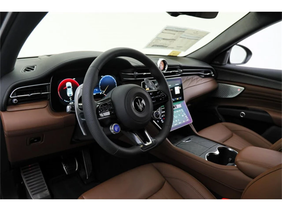2026 Maserati Grecale - Image 15 of 22