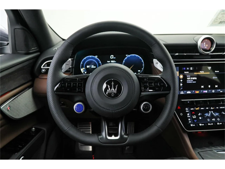 2026 Maserati Grecale - Image 17 of 22