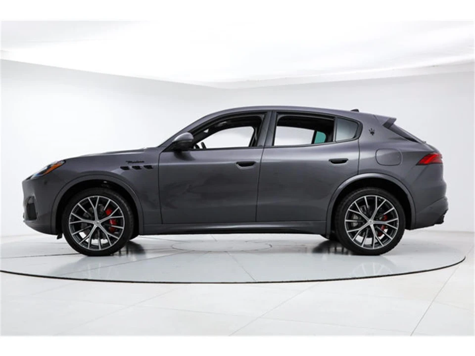 2026 Maserati Grecale - Image 2 of 22
