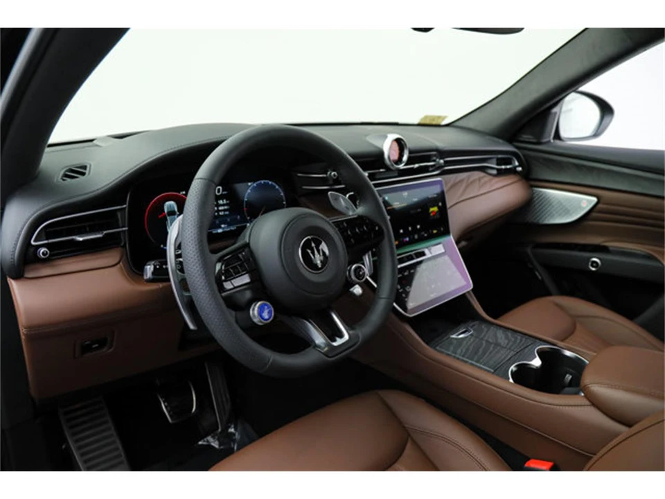 2026 Maserati Grecale - Image 15 of 22