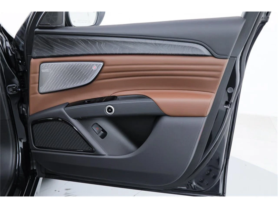 2026 Maserati Grecale - Image 9 of 22