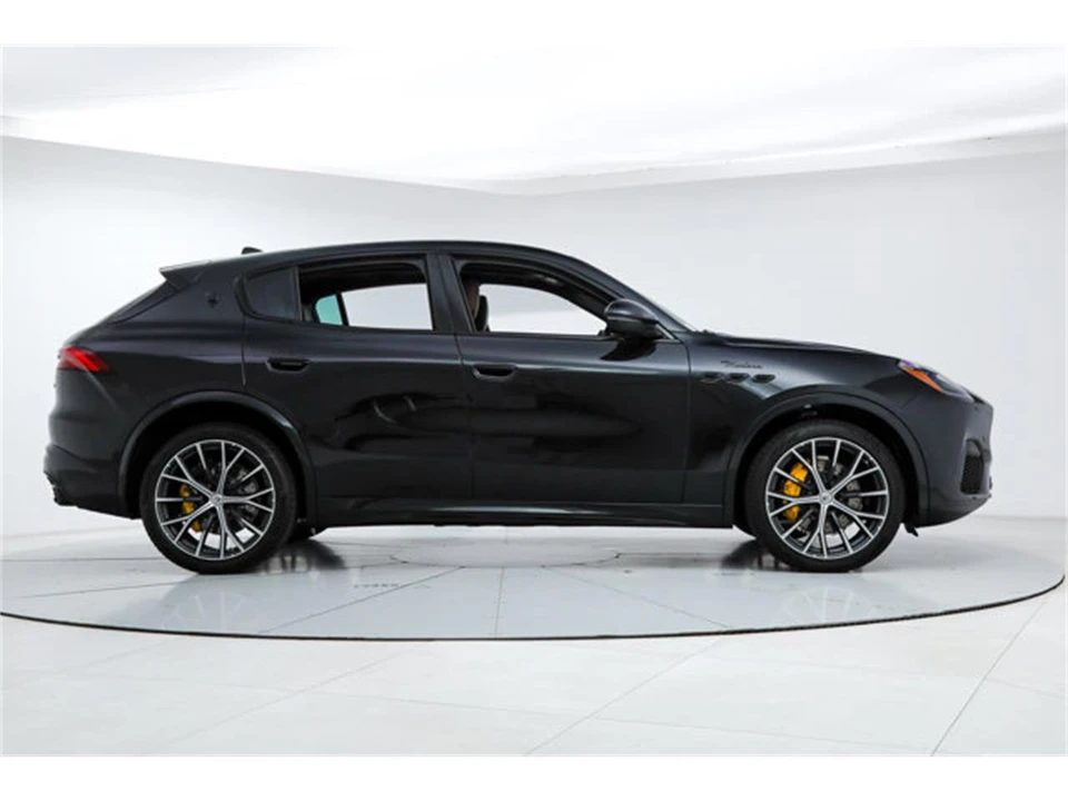 2026 Maserati Grecale - Image 6 of 22