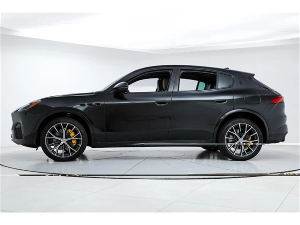 2026 Maserati Grecale - Image 2 of 22