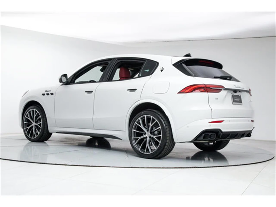 2026 Maserati Grecale - Image 3 of 21