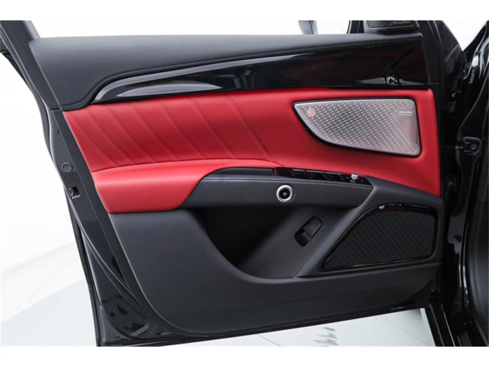2026 Maserati Grecale - Image 14 of 22