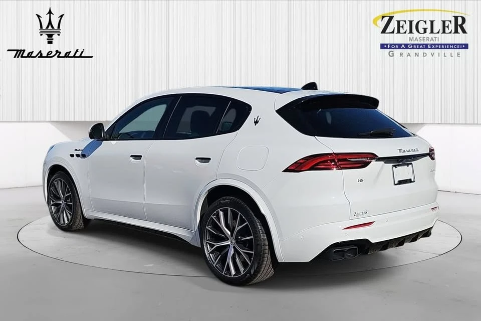 2026 Maserati Grecale - Image 7 of 20