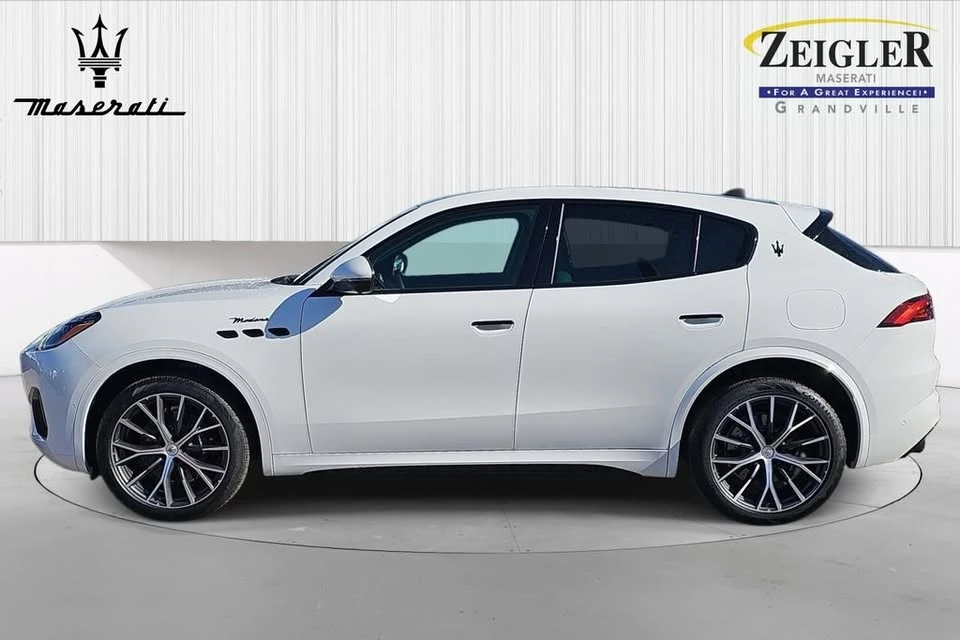 2026 Maserati Grecale - Image 8 of 20