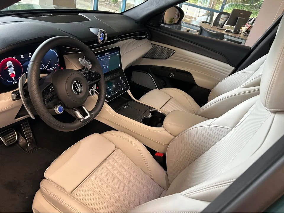 2026 Maserati Grecale - Image 7 of 15