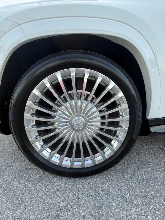 2026 Maybach - Image 3 of 20