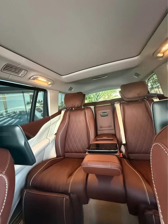 2026 Maybach - Image 13 of 21