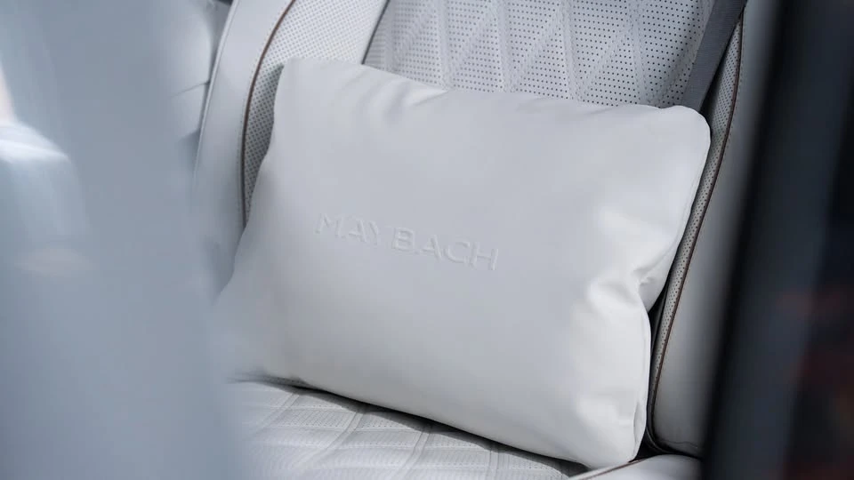 2026 Maybach - Image 5 of 7