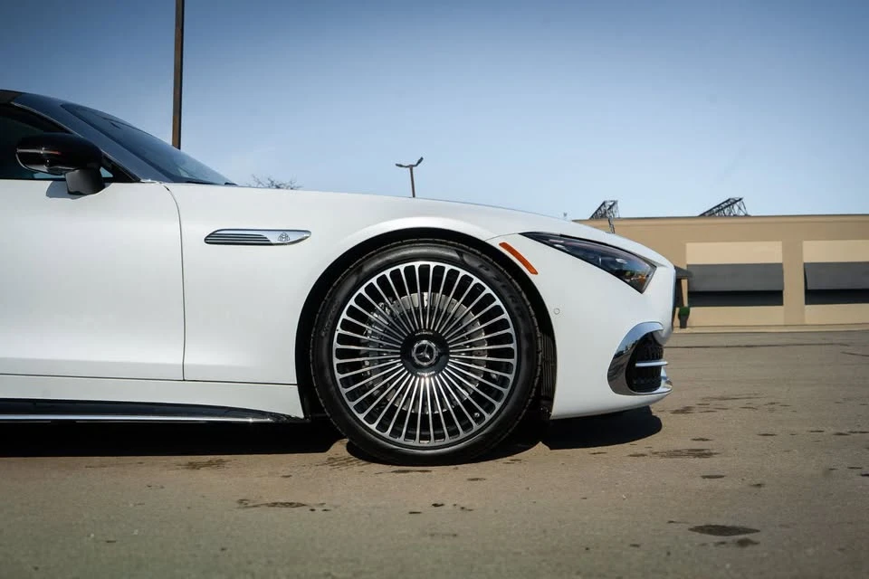 2026 Maybach - Image 8 of 13