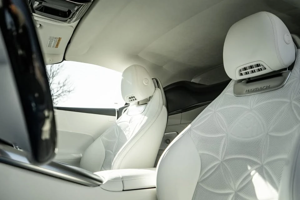 2026 Maybach - Image 8 of 19