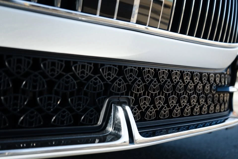 2026 Maybach - Image 15 of 19