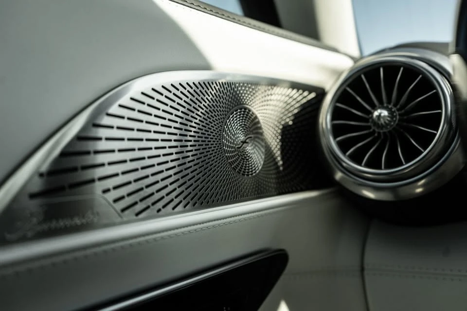 2026 Maybach - Image 18 of 19