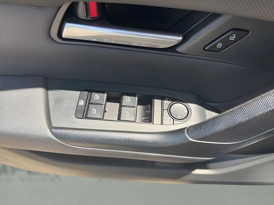 2026 Mazda CX-50 - Image 15 of 31