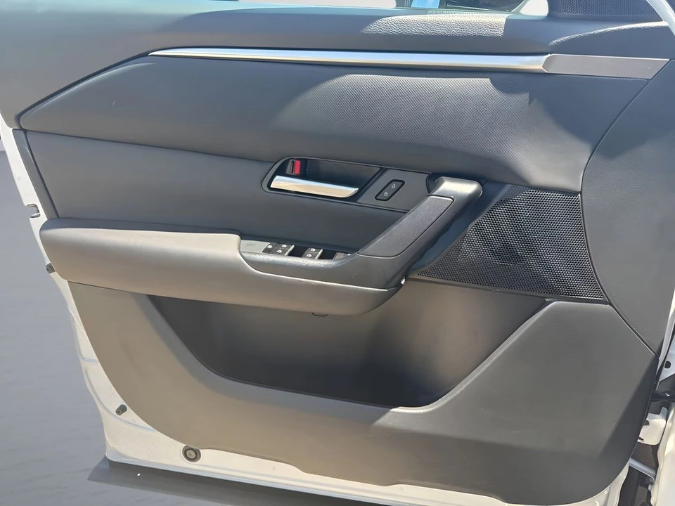 2026 Mazda CX-50 - Image 18 of 31