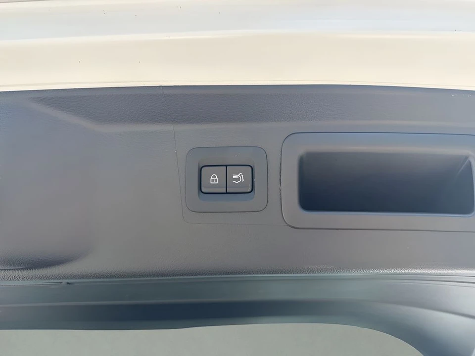 2026 Mazda CX-50 - Image 12 of 31