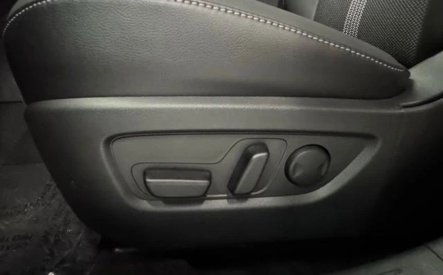 2026 Mazda CX-50 - Image 15 of 22