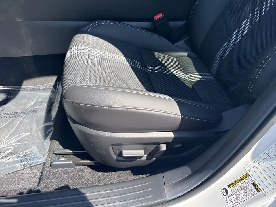2026 Mazda CX-50 - Image 12 of 31
