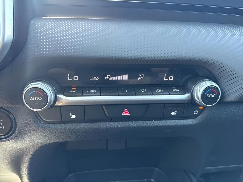 2026 Mazda CX-50 - Image 24 of 31