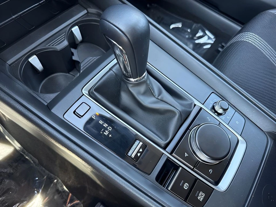 2026 Mazda CX-50 - Image 19 of 31