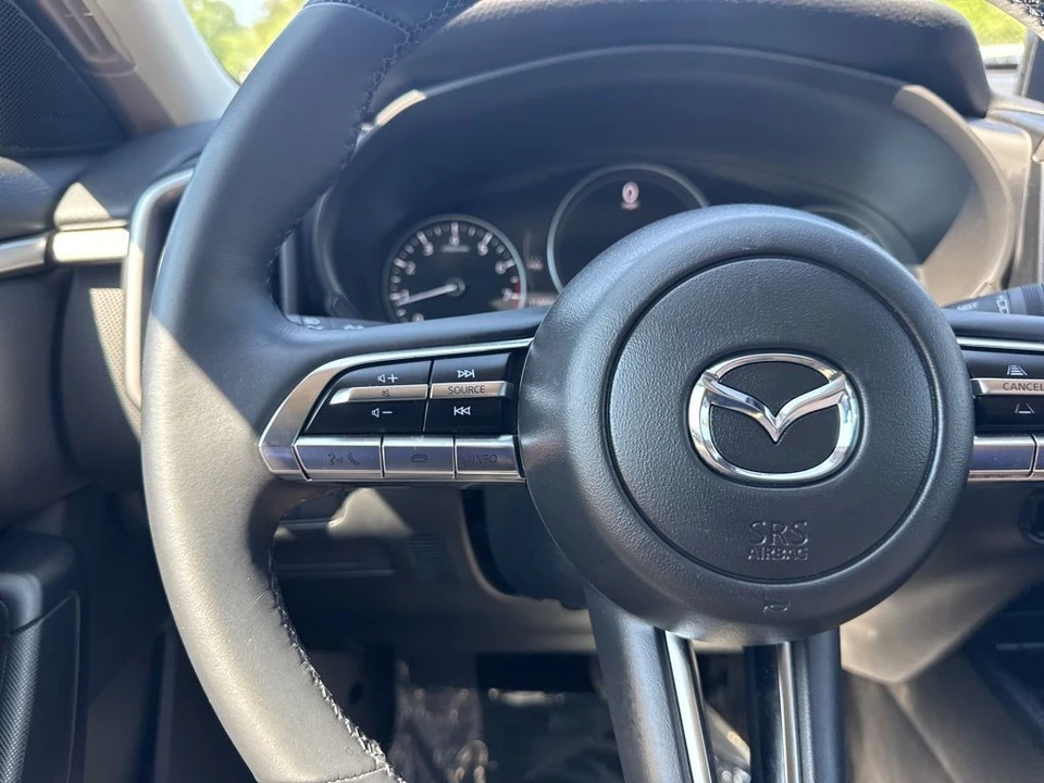 2026 Mazda CX-50 - Image 17 of 31