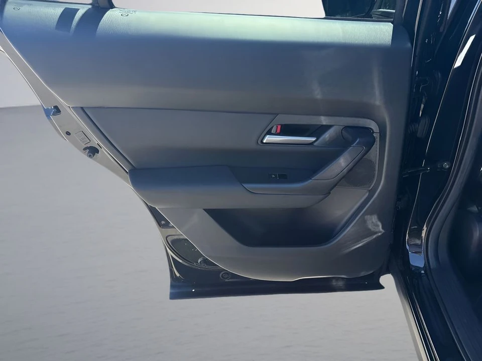 2026 Mazda CX-50 - Image 29 of 31