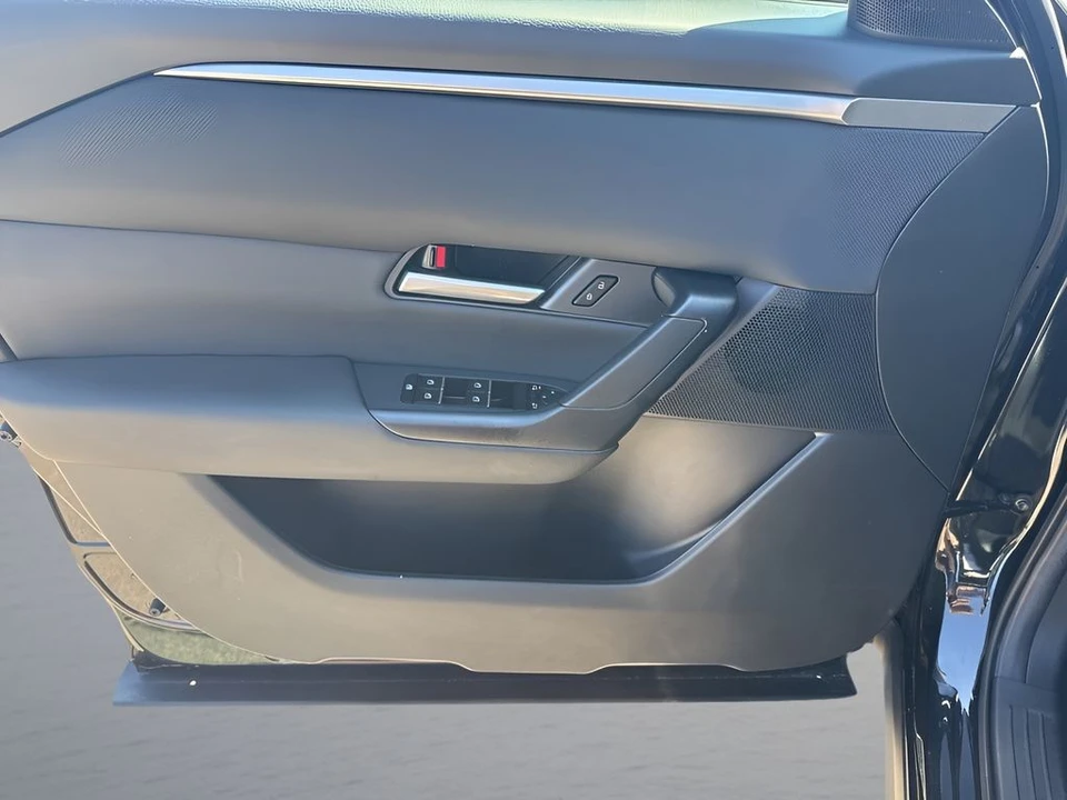 2026 Mazda CX-50 - Image 27 of 31