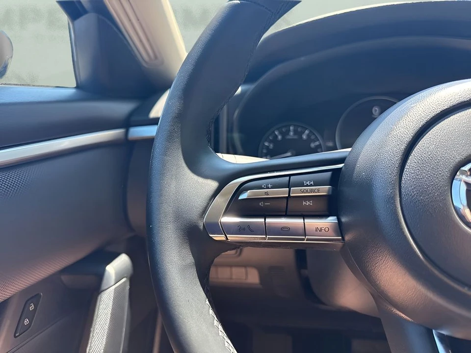 2026 Mazda CX-50 - Image 16 of 31