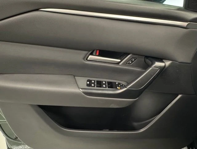 2026 Mazda CX-50 - Image 18 of 24