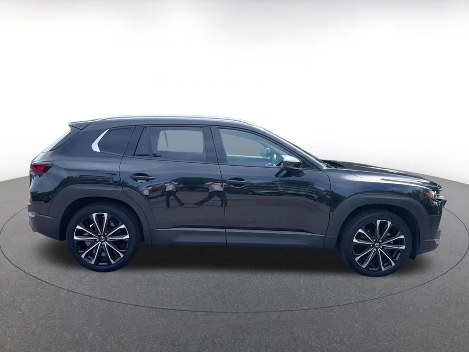 2026 Mazda CX-50 - Image 18 of 31