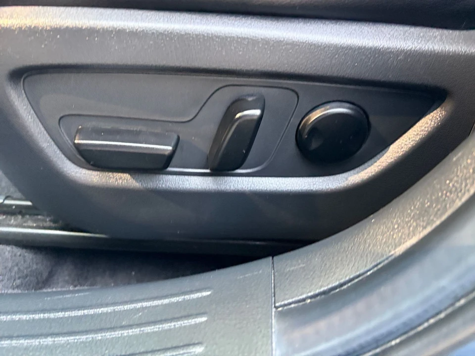 2026 Mazda CX-50 - Image 24 of 31