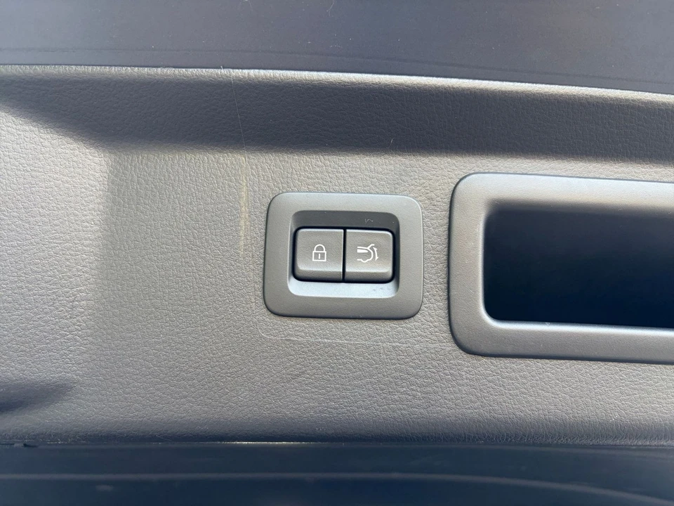 2026 Mazda CX-50 - Image 25 of 31