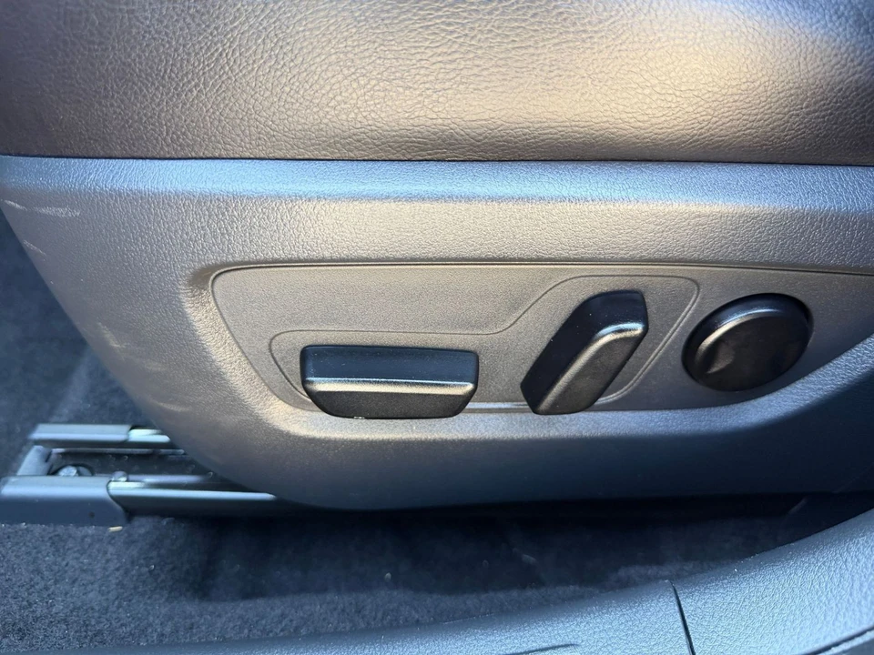 2026 Mazda CX-50 - Image 24 of 31