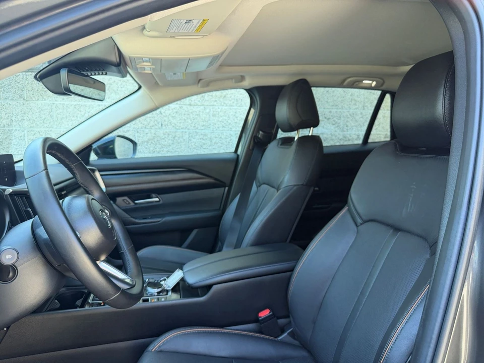 2026 Mazda CX-50 - Image 29 of 31