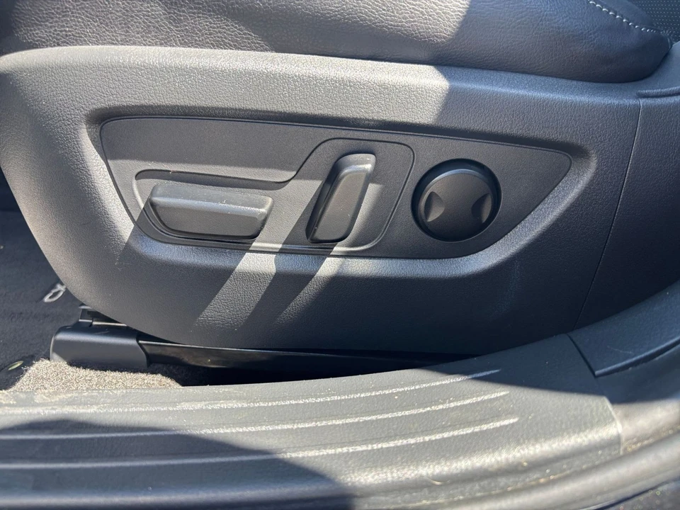 2026 Mazda CX-50 - Image 22 of 31
