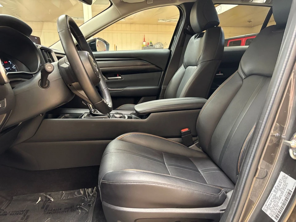 2026 Mazda CX-50 - Image 29 of 31